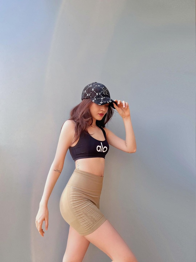 Bảo Anh khoe dáng gợi cảm, lộ diện sau thời gian bị đồn sinh con-2