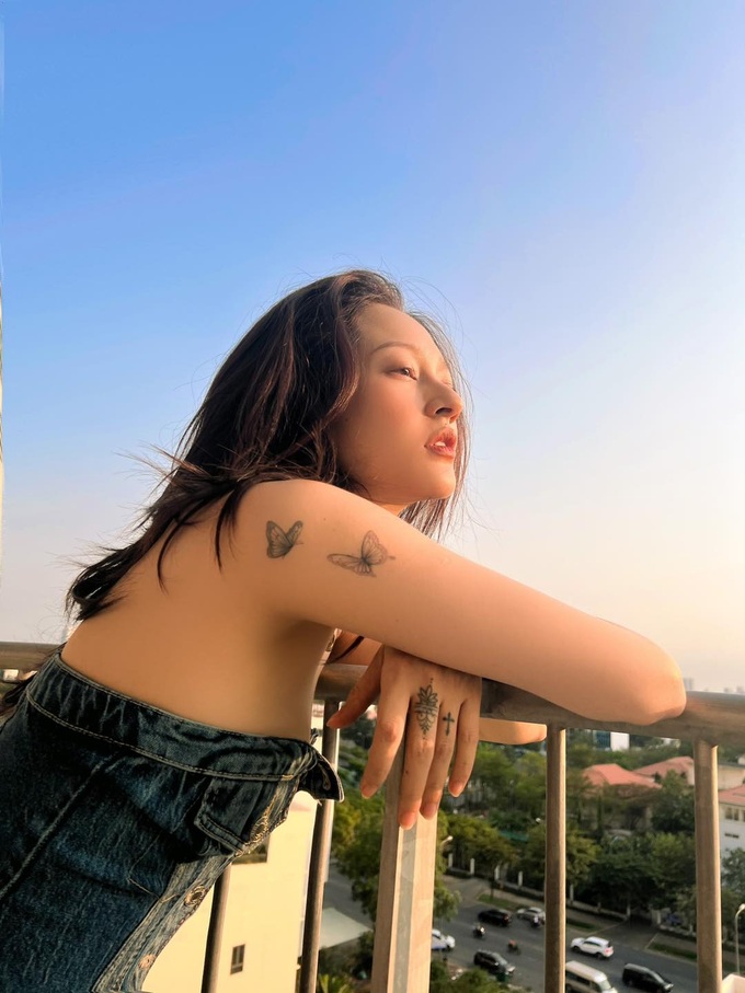 Bảo Anh khoe dáng gợi cảm, lộ diện sau thời gian bị đồn sinh con-4