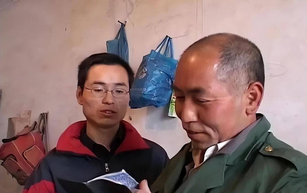 Bán hết thóc lúa, gia súc để gom tiền cho con đi học đại học, ông bố nông dân không ngờ đời mình và con lại rơi vào bi kịch như này!-2