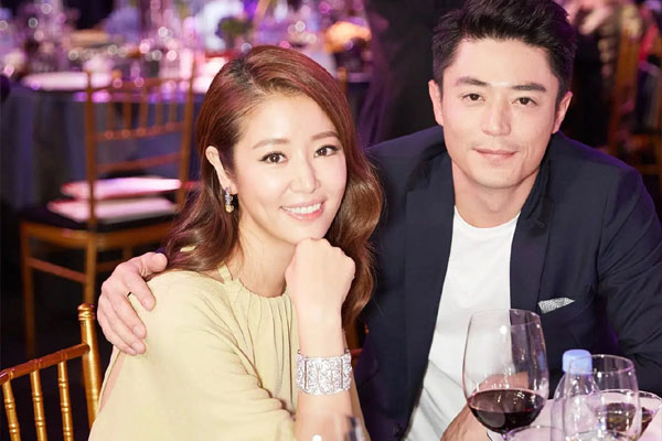 Hoắc Kiến Hoa xuất hiện trên phố, ngoại hình tuổi U50 ra sao?-3