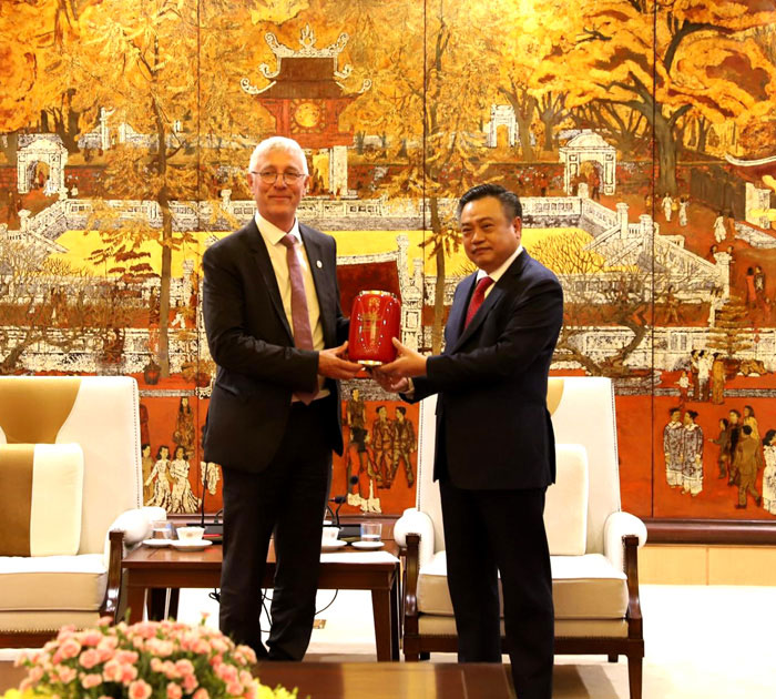 Chủ tịch UBND Thành phố Trần Sỹ Thanh tiếp Phó Thị trưởng thành phố Toulouse (Pháp)-1