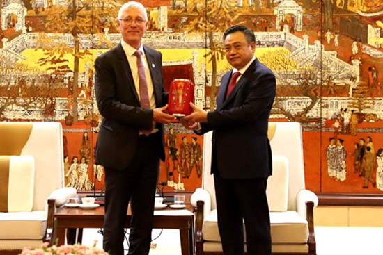 Chủ tịch UBND Thành phố Trần Sỹ Thanh tiếp Phó Thị trưởng thành phố Toulouse (Pháp)