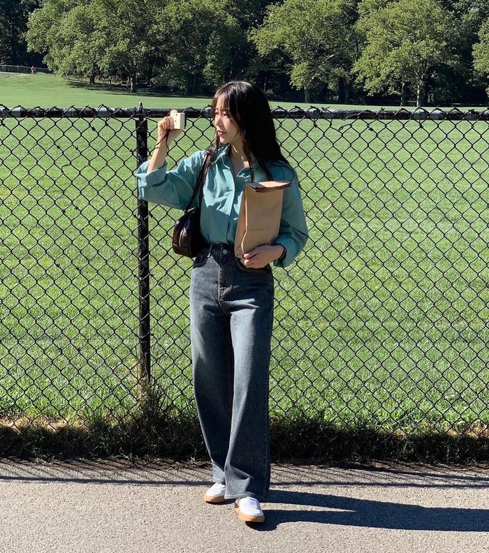 10 cách mix áo sơ mi với quần jeans giúp bạn mặc đẹp suốt mùa hè-10