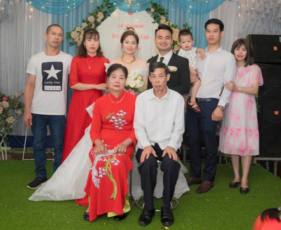 Bố mẹ chồng làm đám cưới cho con dâu-2