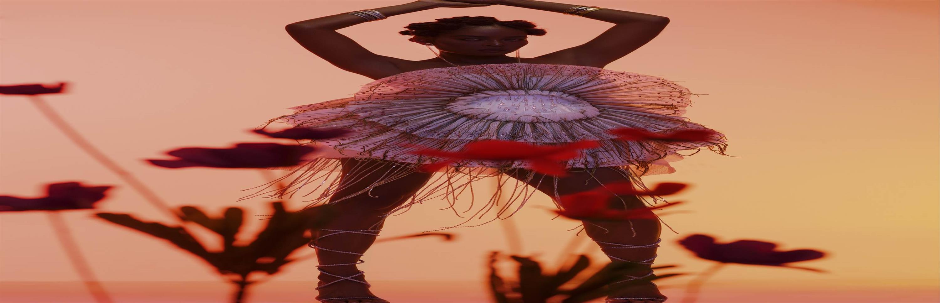 Cậu bé 9 năm bán vé số và hành trình thành thủ khoa kép ngành thời trang-2