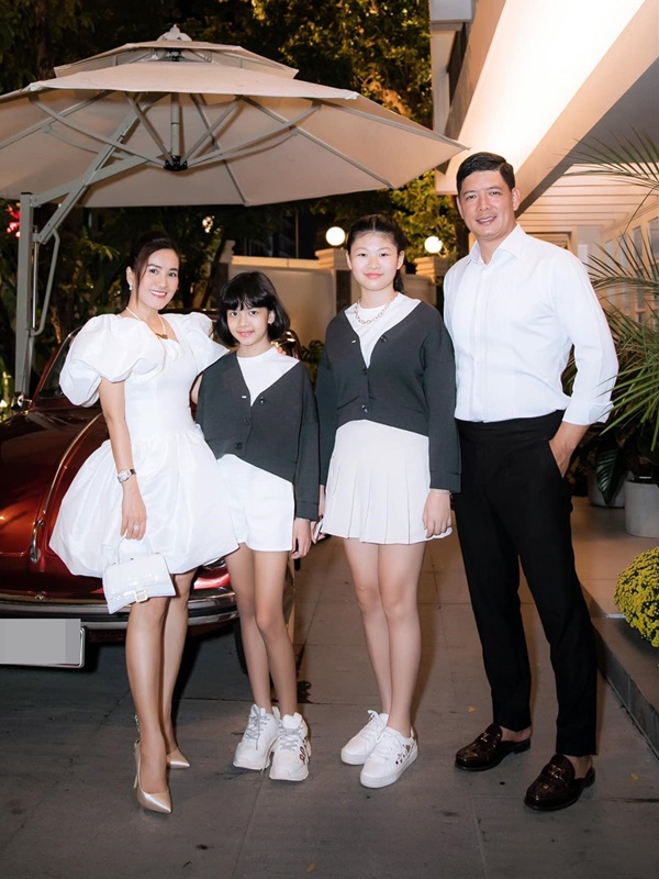 Hôn nhân ngọt ngào 15 năm của MC Bình Minh và vợ doanh nhân-9