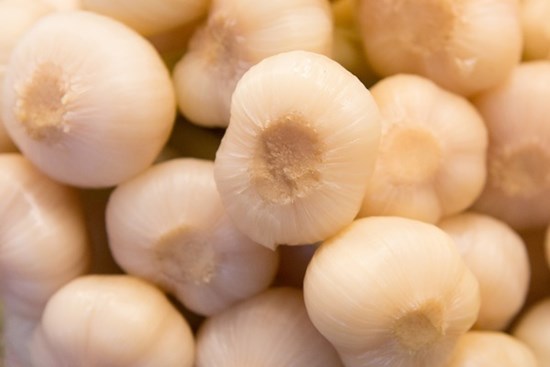 Cách làm tỏi ngâm giấm chua ngọt chống ngán, ăn vừa ngon lại giúp tăng sức đề kháng cực tốt