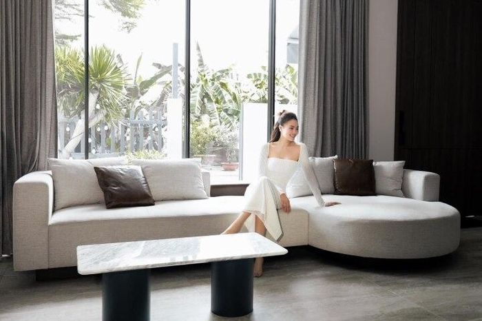 Ninh Dương Lan Ngọc khoe cận cảnh căn nhà sang chảnh-1