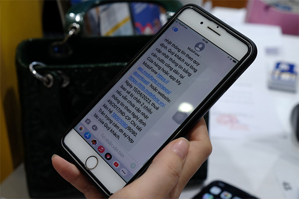 Ông trùm bán lẻ ma túy bị bắt quả tang, phát hiện mật thất giấu ma túy-4