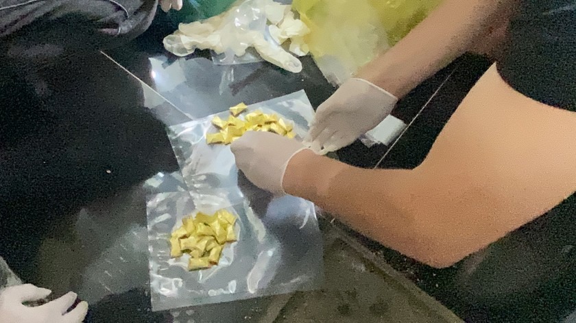 Ông trùm bán lẻ ma túy bị bắt quả tang, phát hiện mật thất giấu ma túy-3