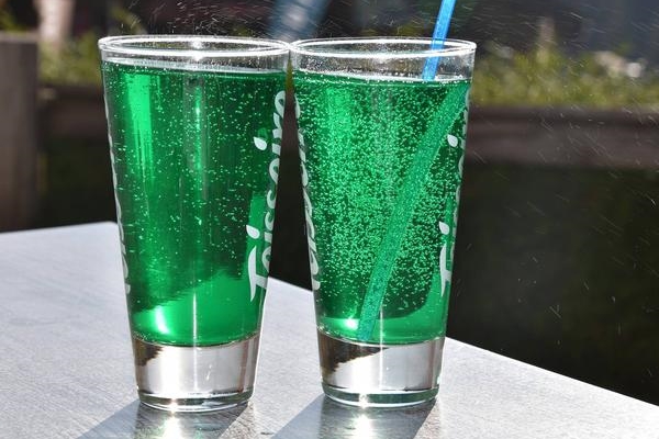 Khuyến khích cháu trai đánh bạn, người ông bị cộng đồng mạng chỉ trích dữ dội-3