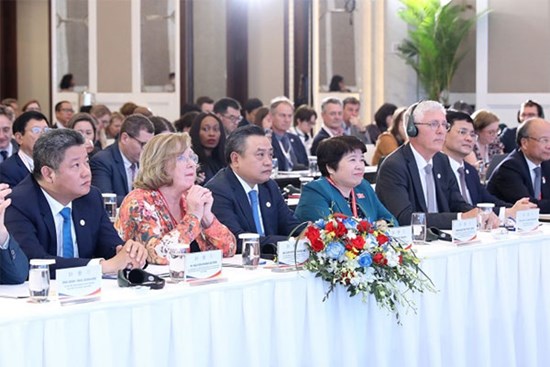 Bế mạc Hội nghị hợp tác giữa các địa phương Việt Nam - Pháp, lần thứ 12