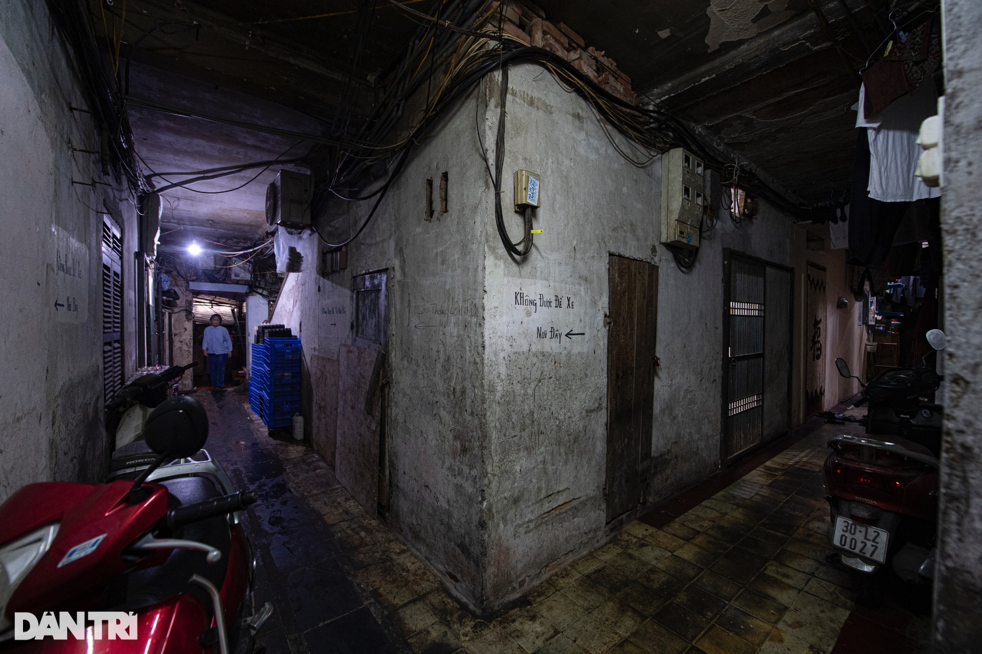 Khu tập thể tồi tàn, khát ánh sáng mặt trời nằm ngay cạnh hồ Gươm-2