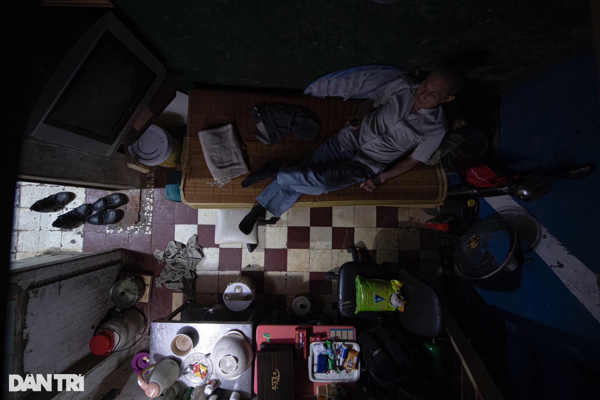 Khu tập thể tồi tàn, khát ánh sáng mặt trời nằm ngay cạnh hồ Gươm-8