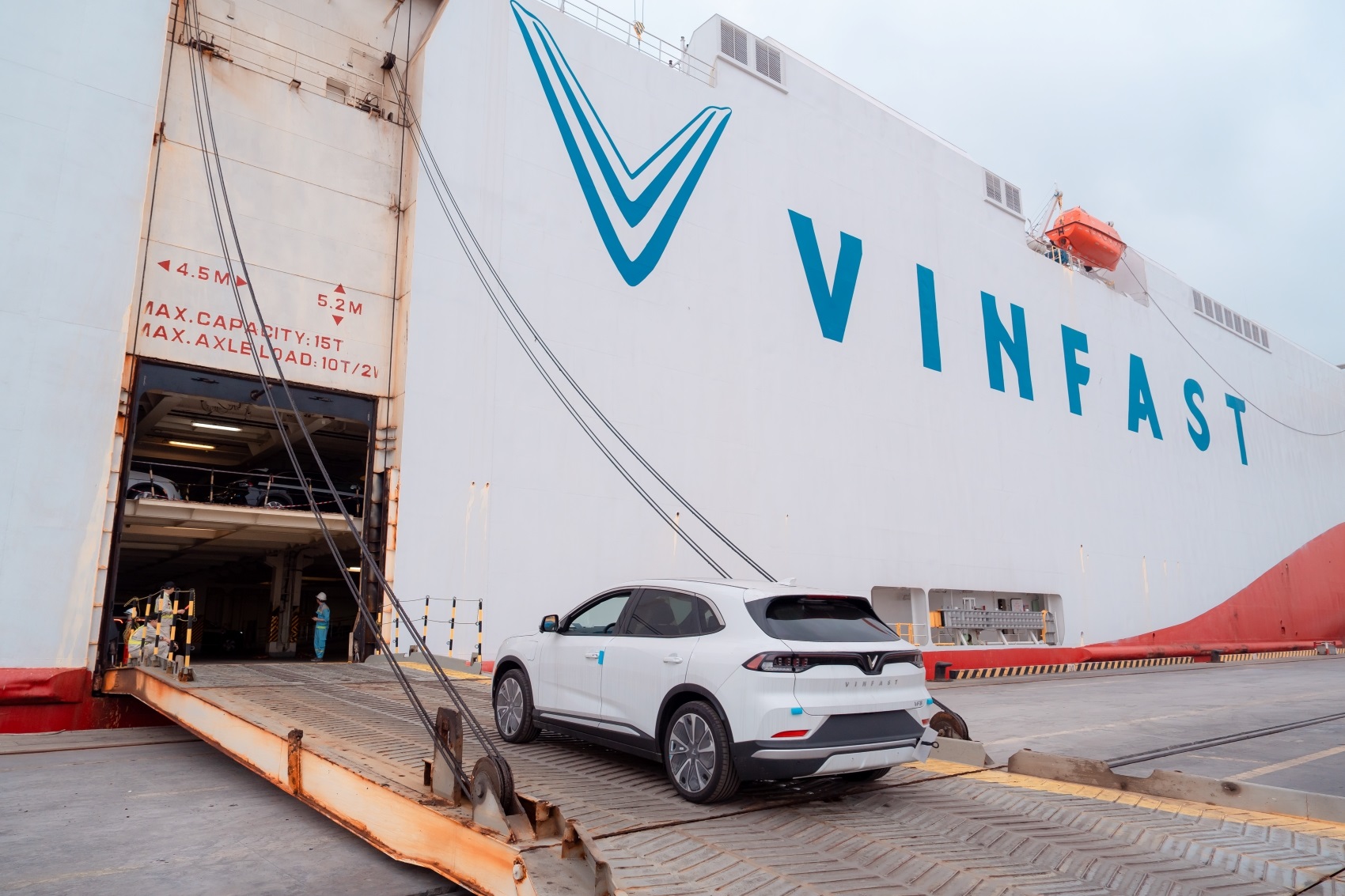 Vinfast xuất khẩu thêm 1.879 xe VF 8 tới Bắc Mỹ-4