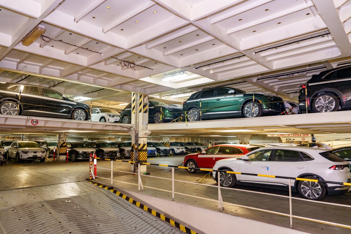 Vinfast xuất khẩu thêm 1.879 xe VF 8 tới Bắc Mỹ-8