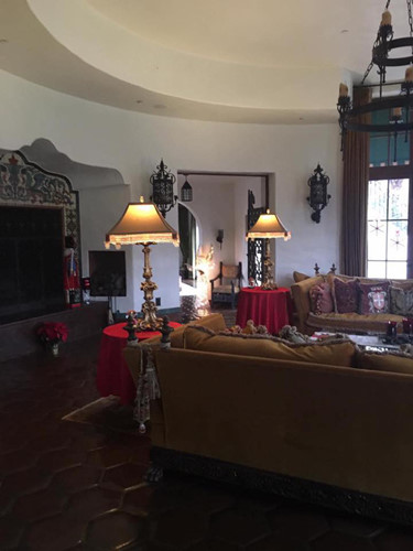 Sau thừa nhận rớt đài và dính nợ, vị tỷ phú từng dính lùm xùm trong tình yêu với Ngọc Trinh khoe không gian sống bình yên-14