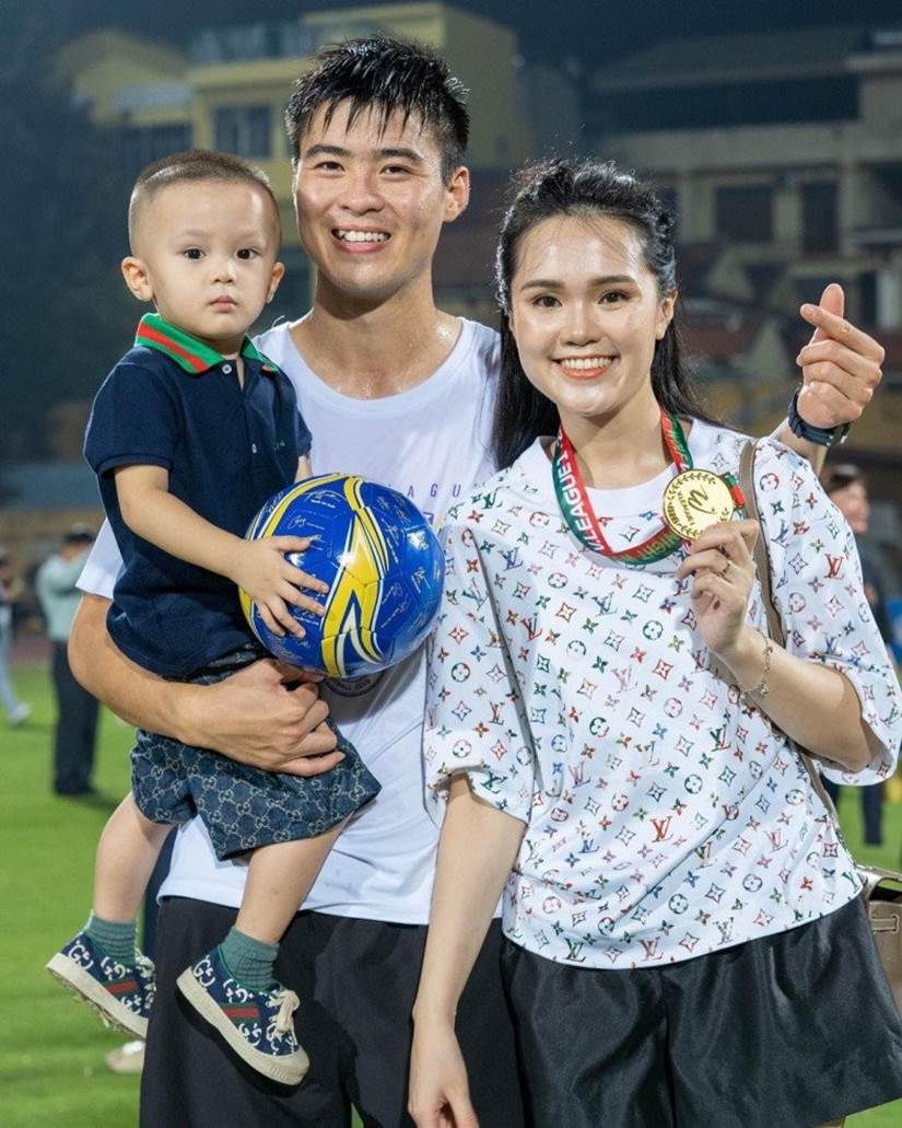 Tiểu thư nhà cựu chủ tịch CLB Sài Gòn đi chân đất sắm đồ trăm triệu, yêu nữ hàng hiệu có khác!-11