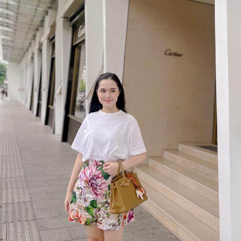 Tiểu thư nhà cựu chủ tịch CLB Sài Gòn đi chân đất sắm đồ trăm triệu, yêu nữ hàng hiệu có khác!-10