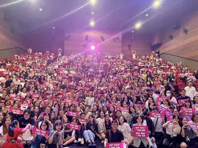 Nhà rạp lên tiếng việc khán giả mua vé nhưng không đến xem phim Mỹ Tâm-1