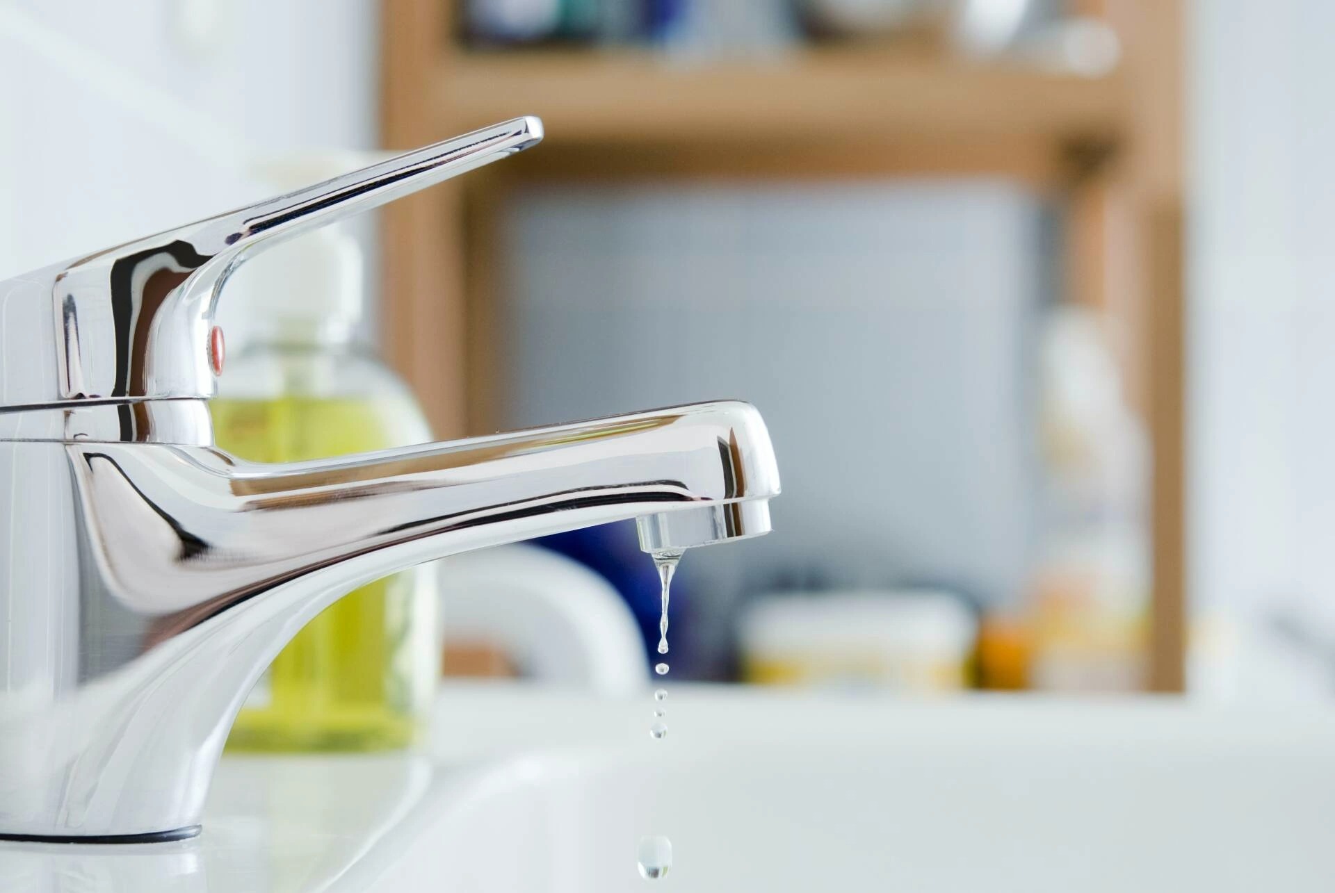 Người xưa dặn: Trong nhà có 4 dấu hiệu phong thủy này, tài lộc thất thoát, làm gì cũng thua-2