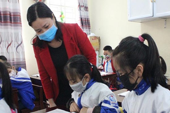 Chưa cần đeo khẩu trang trong lớp khi không có chùm ca mắc Covid-19