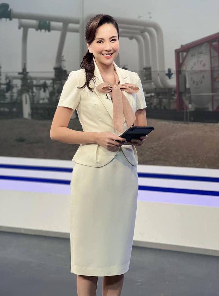 Mai Ngọc bất ngờ khoe ảnh chụp cùng ông xã 10 năm trước-1