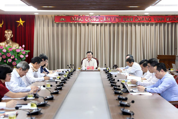 Bệnh viện Đa khoa Vân Đình cần phát huy truyền thống đáng tự hào, nâng cao chất lượng chăm sóc sức khỏe nhân dân-5