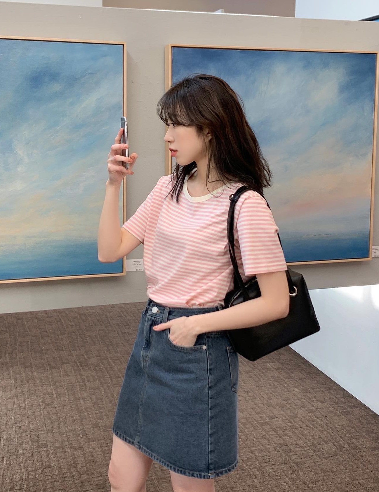 5 món đồ denim nhất định nên sắm để style mùa hè trẻ trung hơn-4