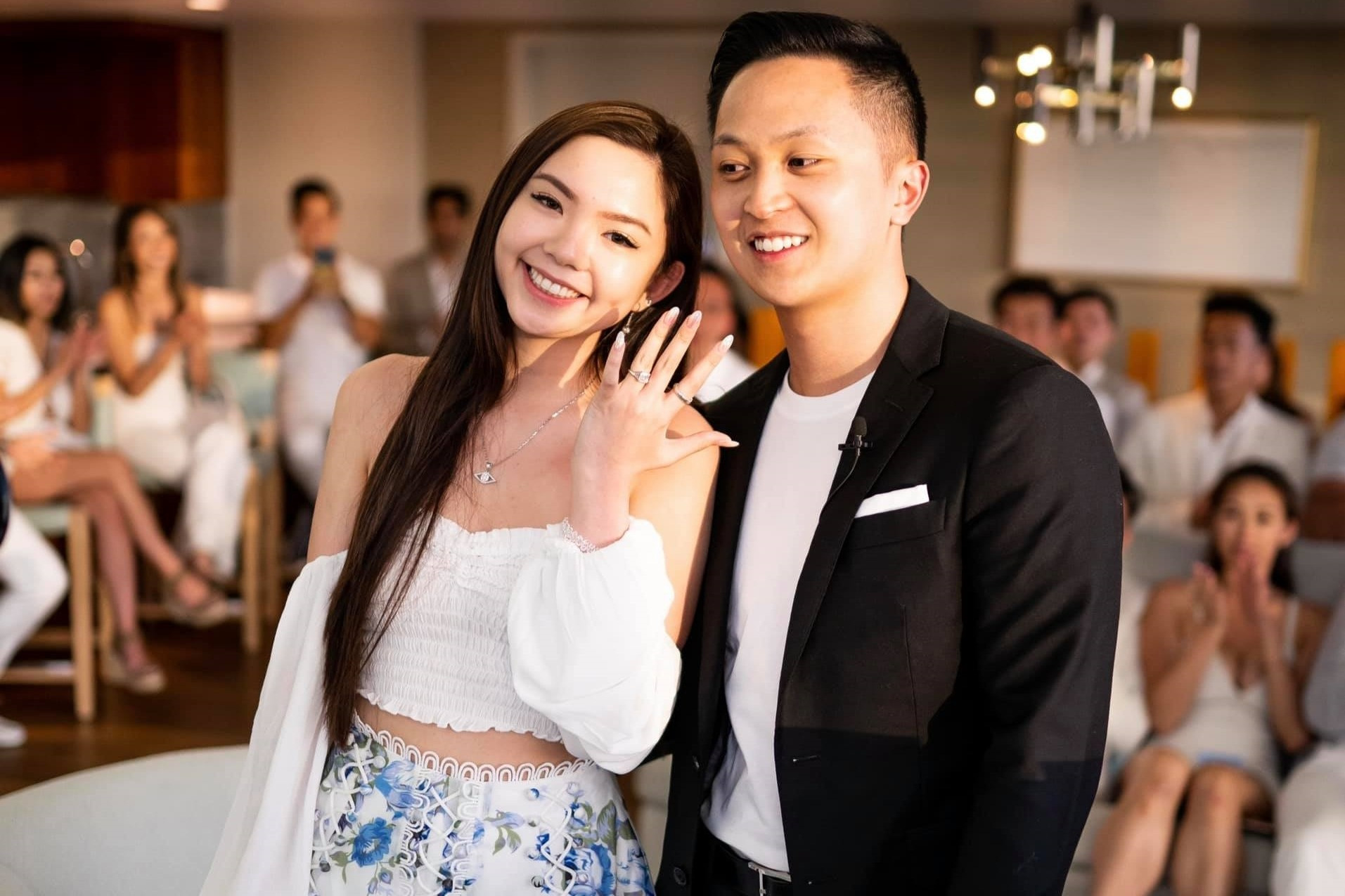 Cô dâu An Giang tiết lộ về người chồng sau đám cưới được lên báo nước ngoài-1