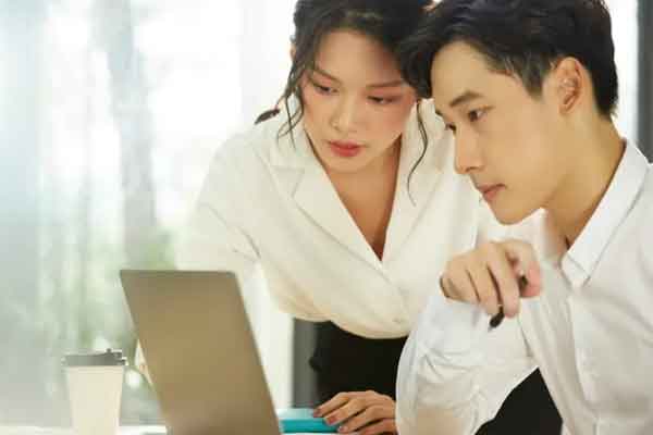 Lời đề nghị của cô hàng xóm khiến vợ chồng tôi mâu thuẫn cãi vã-1