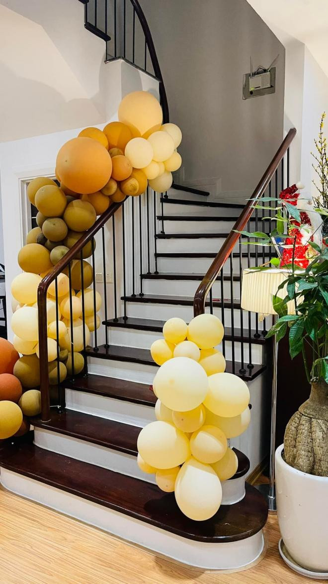 Sau mối tình với người cũ của Hà Hồ, ca sĩ từng bị liệt dây thần kinh số 7 thừa nhận mấy năm ăn chay tụng kinh khoe góc thành tâm-9