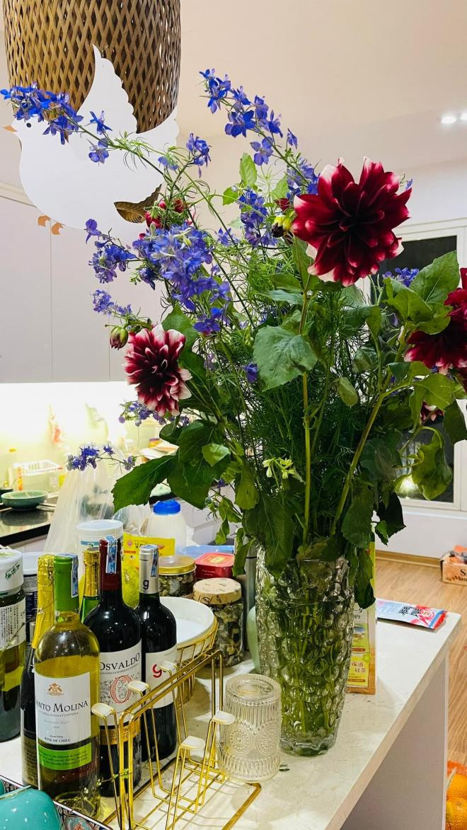 Sau mối tình với người cũ của Hà Hồ, ca sĩ từng bị liệt dây thần kinh số 7 thừa nhận mấy năm ăn chay tụng kinh khoe góc thành tâm-14