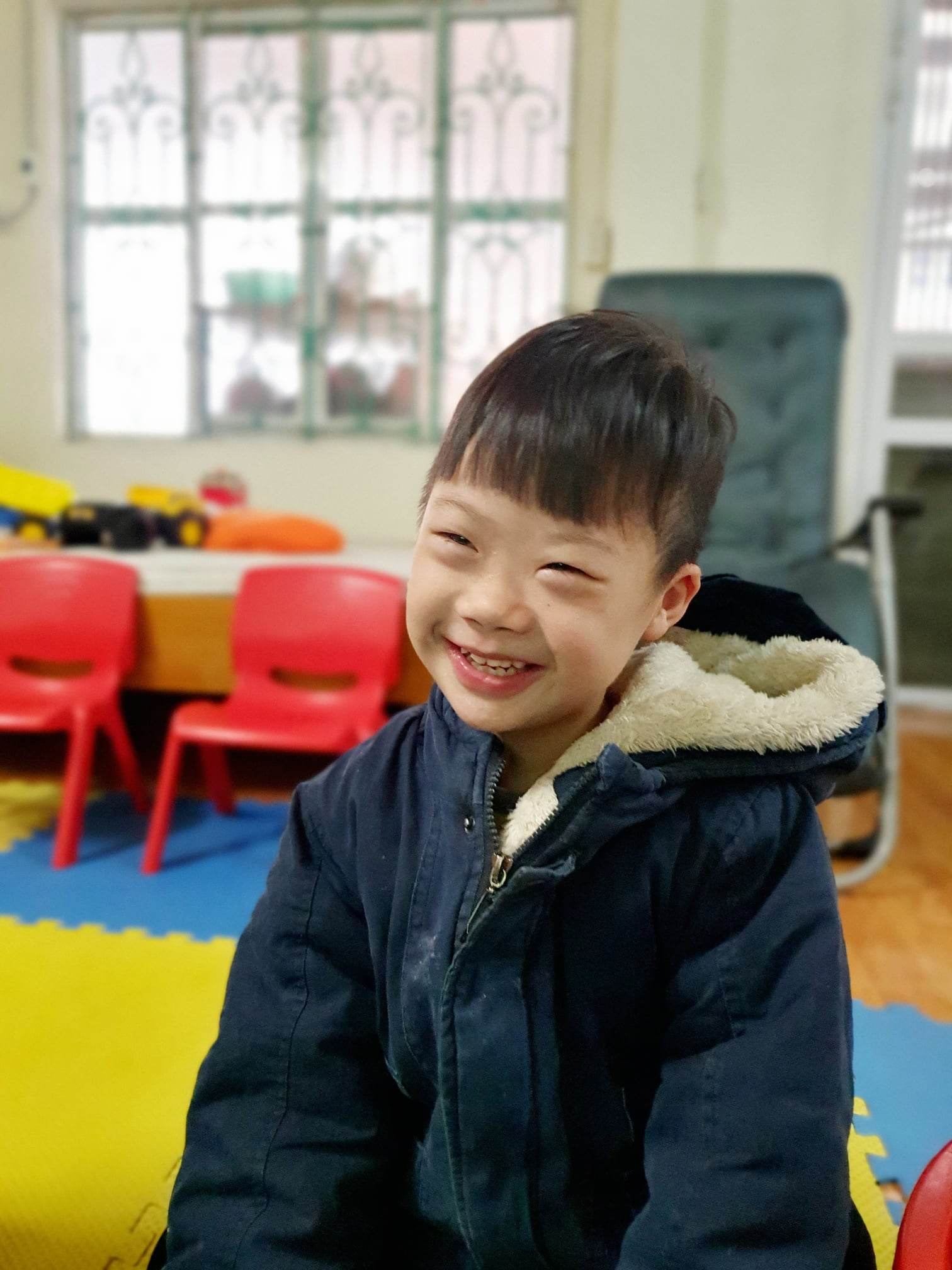 Dù không như bao em bé khác nhưng bố mẹ vẫn yêu những điều chưa hoàn hảo của con-2