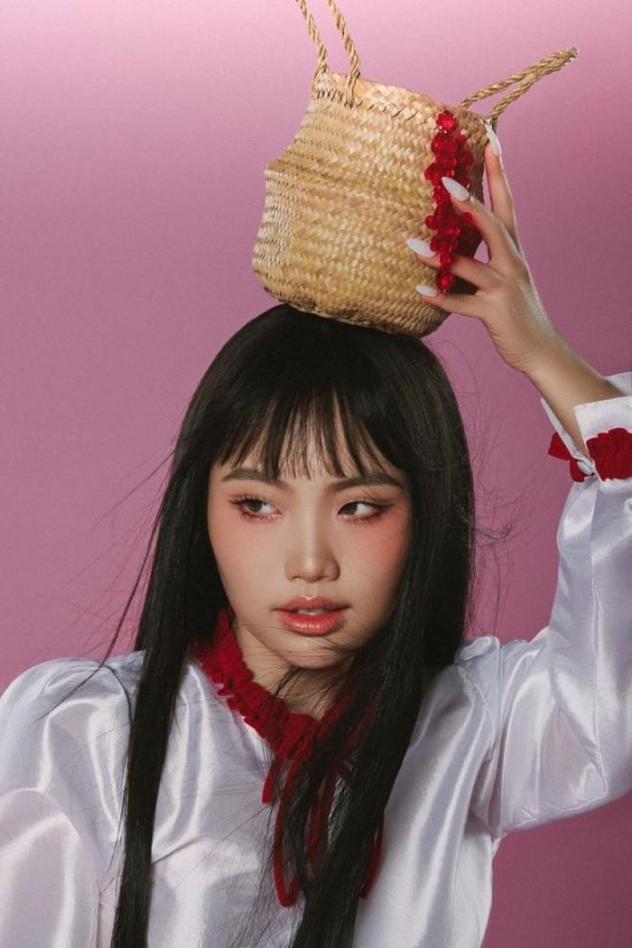 Phương Mỹ Chi gây sốt khi lột xác với tạo hình và phong cách khác lạ-1