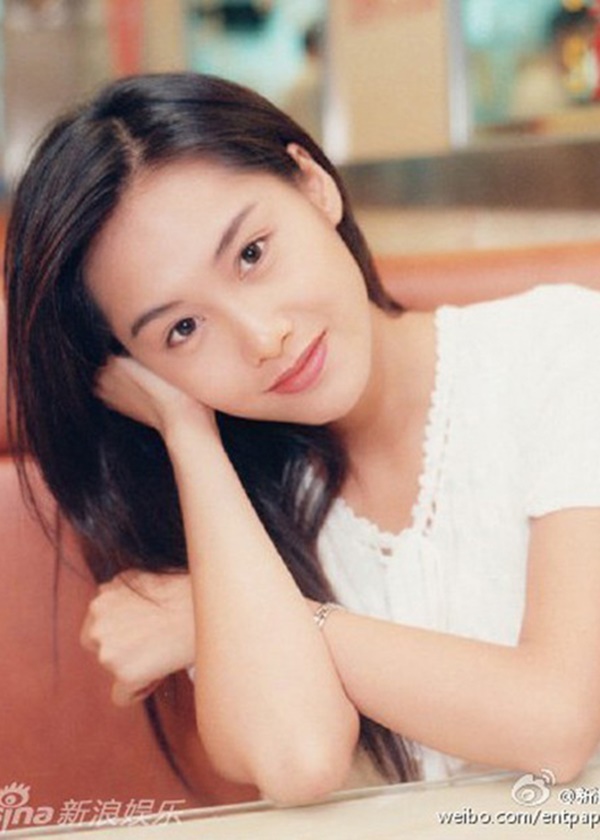 Mỹ nhân Hồng Kông 52 tuổi vẫn có vóc dáng thanh mảnh nhờ sáng nào cũng uống 1 loại nước-3