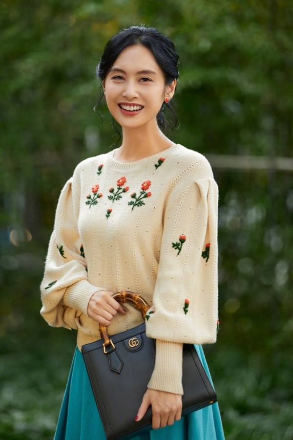 Mỹ nhân Hồng Kông 52 tuổi vẫn có vóc dáng thanh mảnh nhờ sáng nào cũng uống 1 loại nước-7