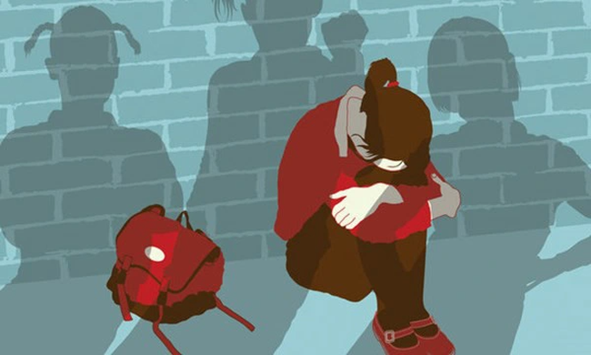 Nữ nhà văn kể chuyện con bị bạo lực học đường: Nhóm bắt nạt hack facebook con, tuồn ảnh riêng tư lên mạng-2