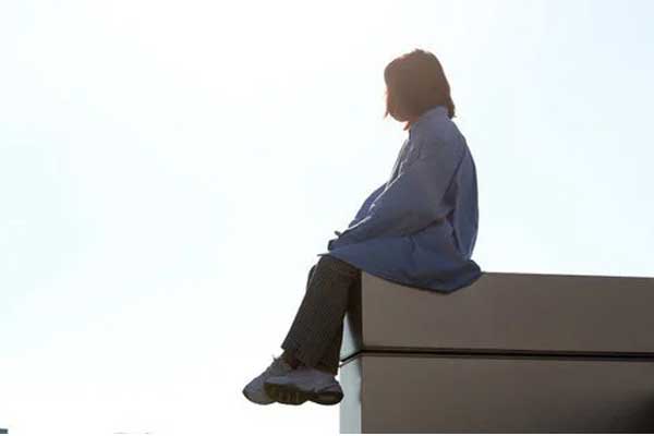 7 học sinh nhảy lầu tự tử từ cùng một tòa nhà trong 5 ngày, cảnh sát điều tra phát hiện sự thật đáng báo động-2