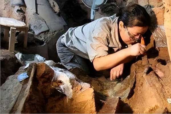 Kinh ngạc mộ cổ 200 năm: Thi thể mỹ nhân nguyên vẹn, tỏa mùi thơm như Hàm Hương-2