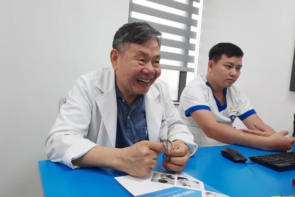 3 bố con cùng mắc ung thư đại trực tràng: Bác sĩ giải thích và mách cách phòng bệnh-1
