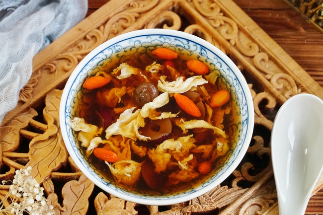 Thêm hai công thức chè dưỡng nhan, vừa dễ nấu mà dưỡng da trắng khỏe trông thấy-8