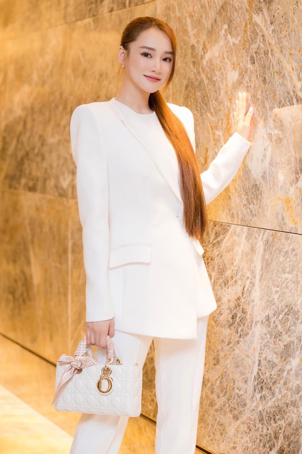 Loạt dấu hiệu mẹ bỉm rõ mồn một của Nhã Phương trước khi xác nhận mang bầu-3