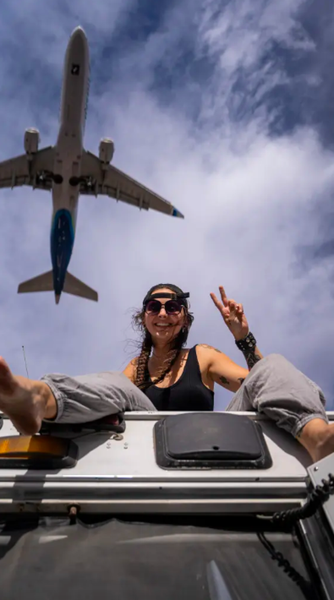 Cô gái được cầu hôn từ một bình luận bông đùa trên mạng-1