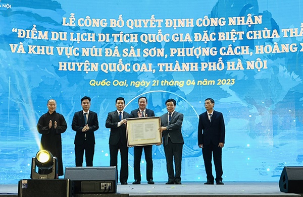 Công nhận điểm du lịch Di tích quốc gia đặc biệt chùa Thầy-2