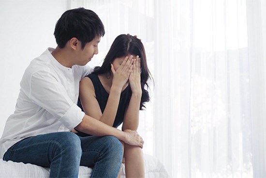 Bị phát hiện ngoại tình, tôi dùng 