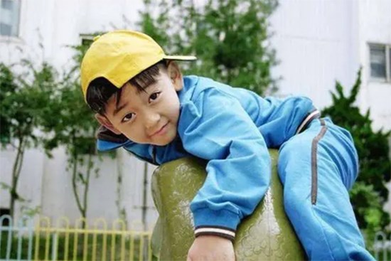 Trẻ thông minh thường khó dạy bảo: Đừng cảm thấy phiền nếu con mình có 3 đặc điểm này