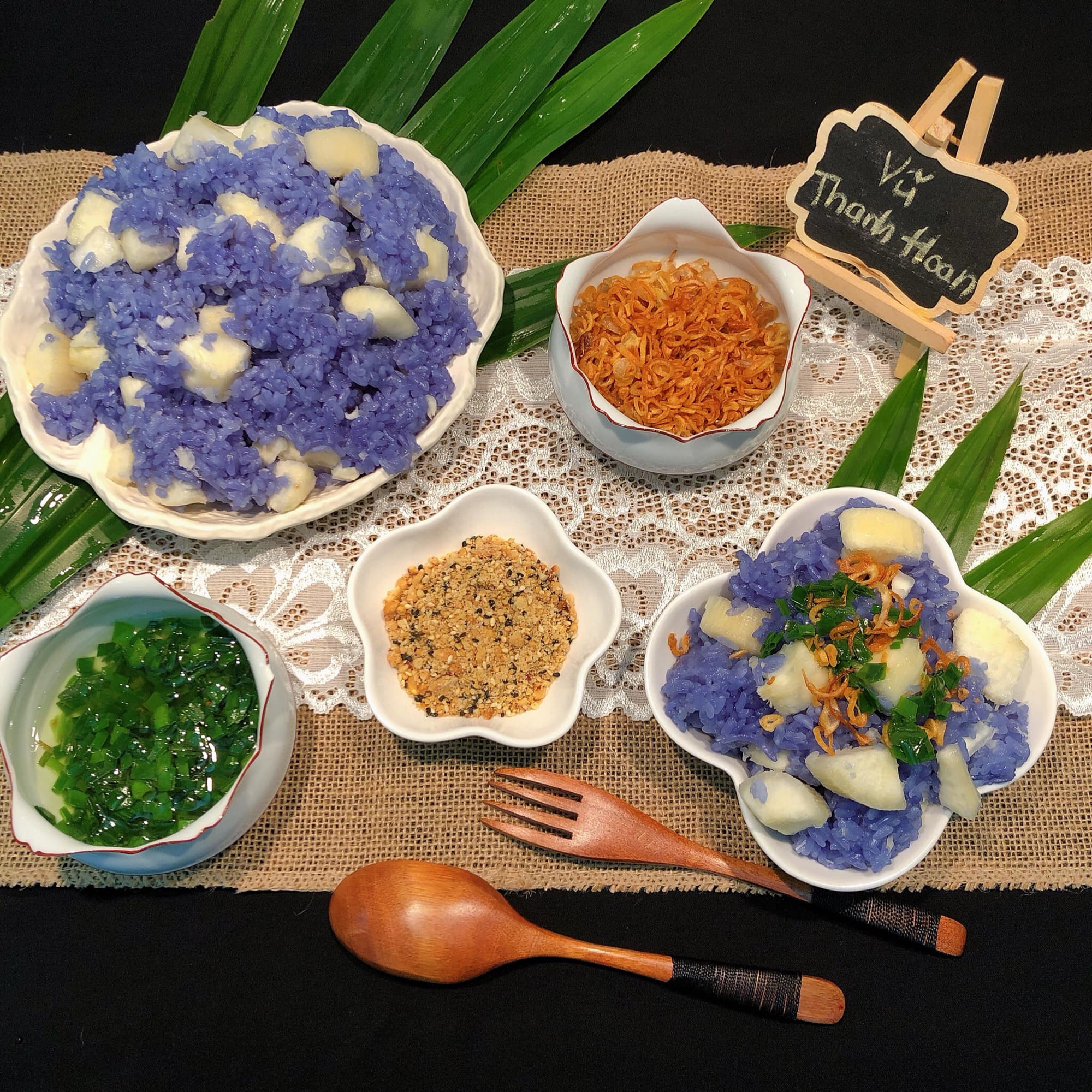 Mách bạn cách nấu xôi sắn hoa đậu biếc thơm ngon, màu sắc bắt mắt-1