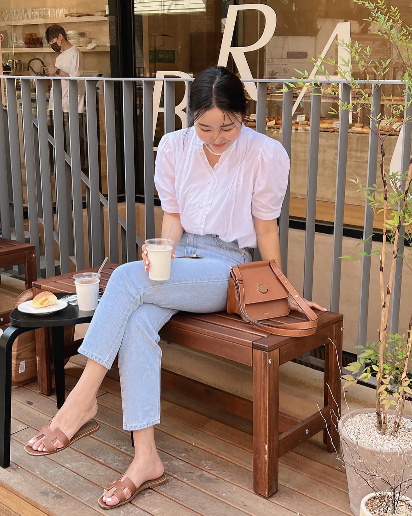 10 set đồ toàn item cơ bản giúp bạn mặc đẹp không cần nghĩ nhiều-8