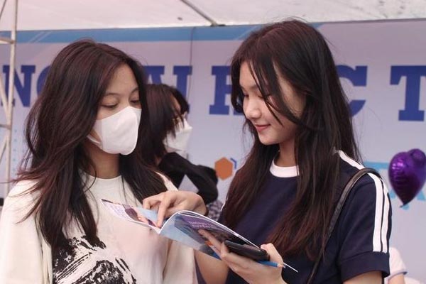 Xác minh sự việc nam sinh lớp 8 bị ba của bạn nữ cùng lớp đánh-2